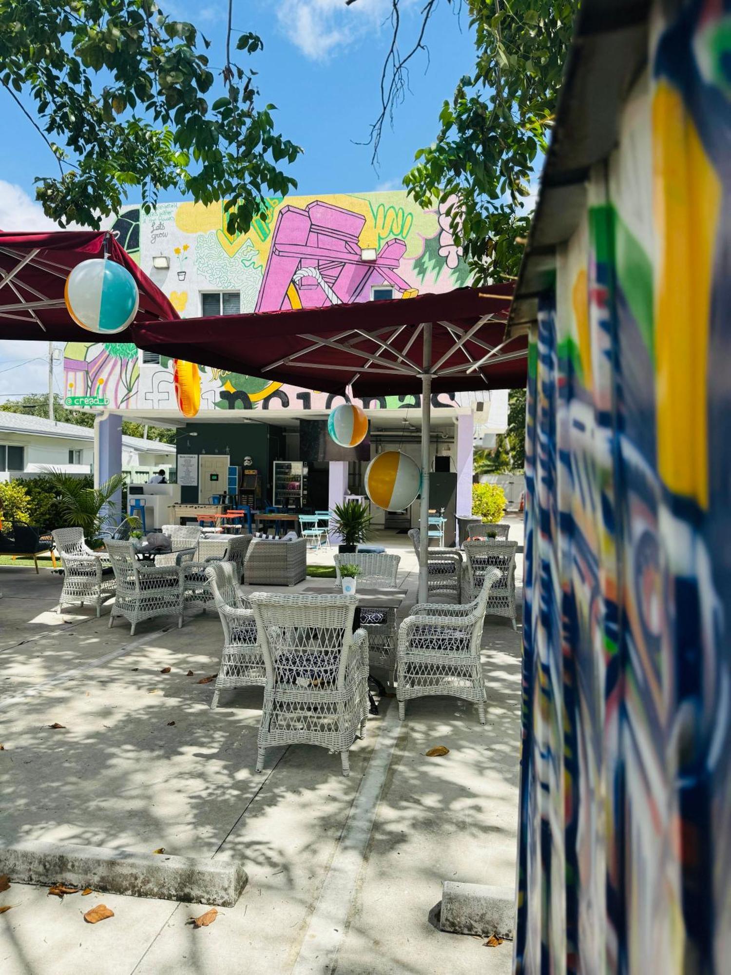 Atrium Hostel Design District マイアミ エクステリア 写真